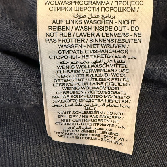 Brax Merino Wool Easy Wash Men's Blue V-Neck Sweater. Size L - Picture 9 of 11